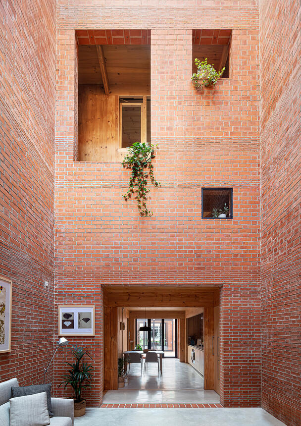 House 1721 (ES)