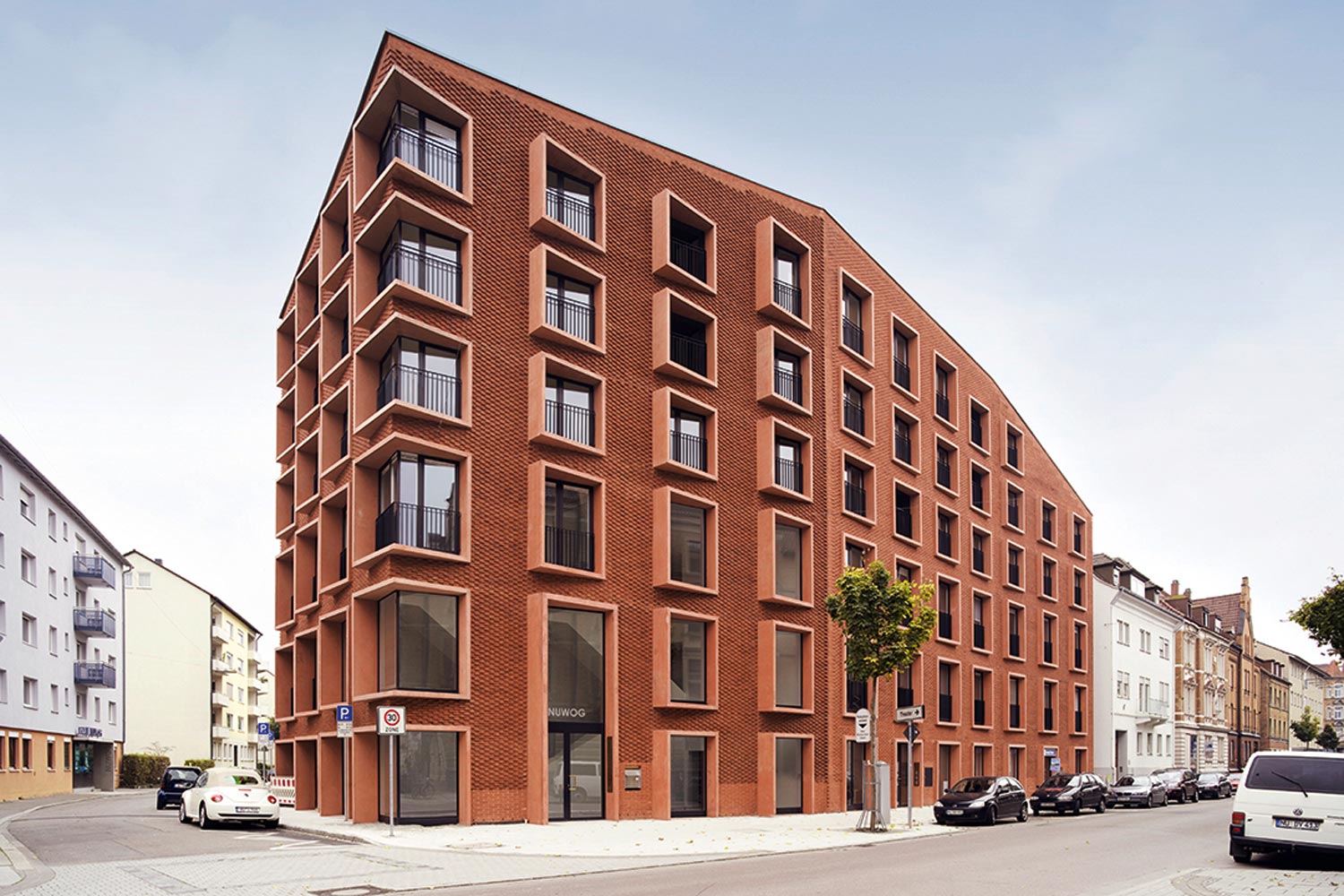 FARBE, VERBAND, FORMAT – GESTALTEN MIT BACKSTEIN