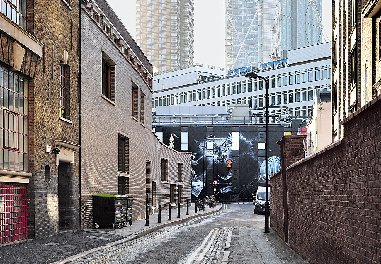 Ein Vorgänger des Brickfields Business Centre ist der inzwischen 16 Jahre alte Bau für Amnesty International im benachbarten Stadtteil Shoreditch.